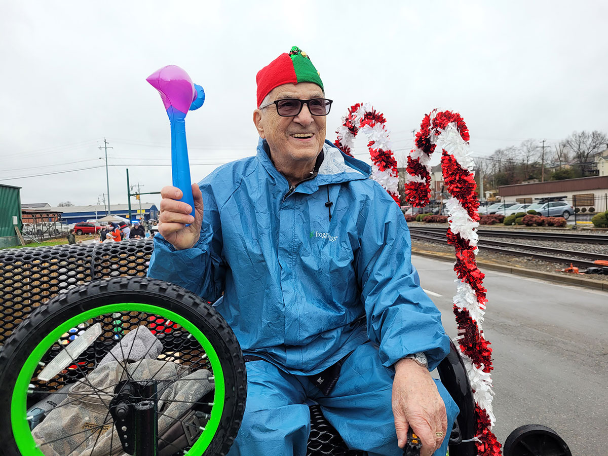 Johnson City Christmas Parade float – a TownView Tradition